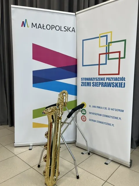 Saksofon barytonowy zakupiony przez Stowarzyszenie Przyjaciół Ziemi Sieprawskiej